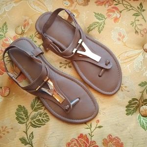 LUXURY GOLD Y initial sandals